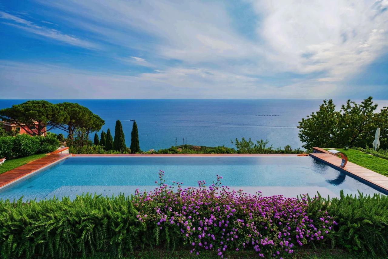 Villa Riviera Resort 라바냐 외부 사진